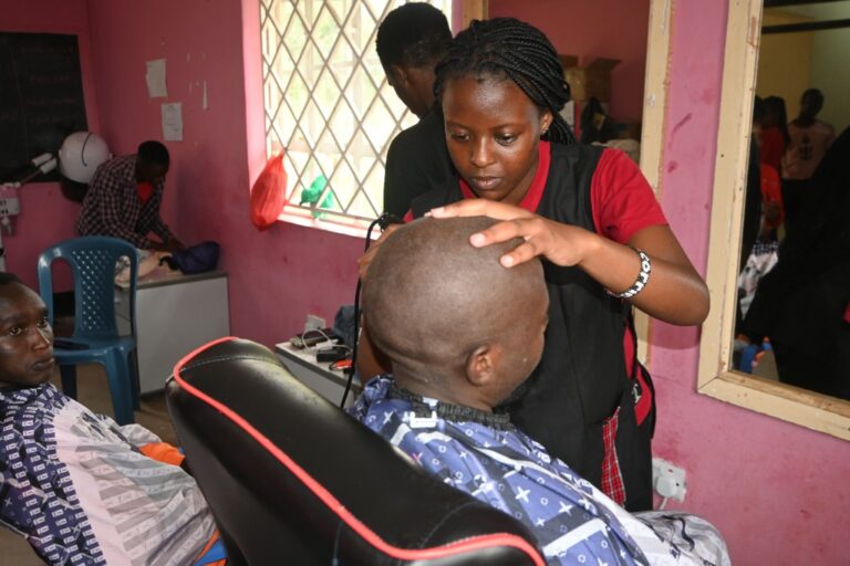 Hairdressing & Barbering Practice
